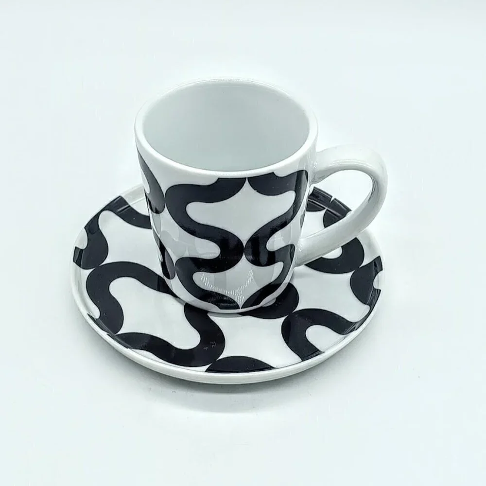 Crate & Barrel Demitasse Porcelain Espresso Cup Saucer 8-Pc Set